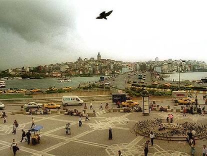 Estambul, el puente de Galata y Galata.