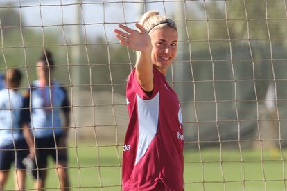 Spain's Alexia Putellas waves to fans during a national team training session in Oliva, Spain, Wednesday, Sept. 20, 2023.