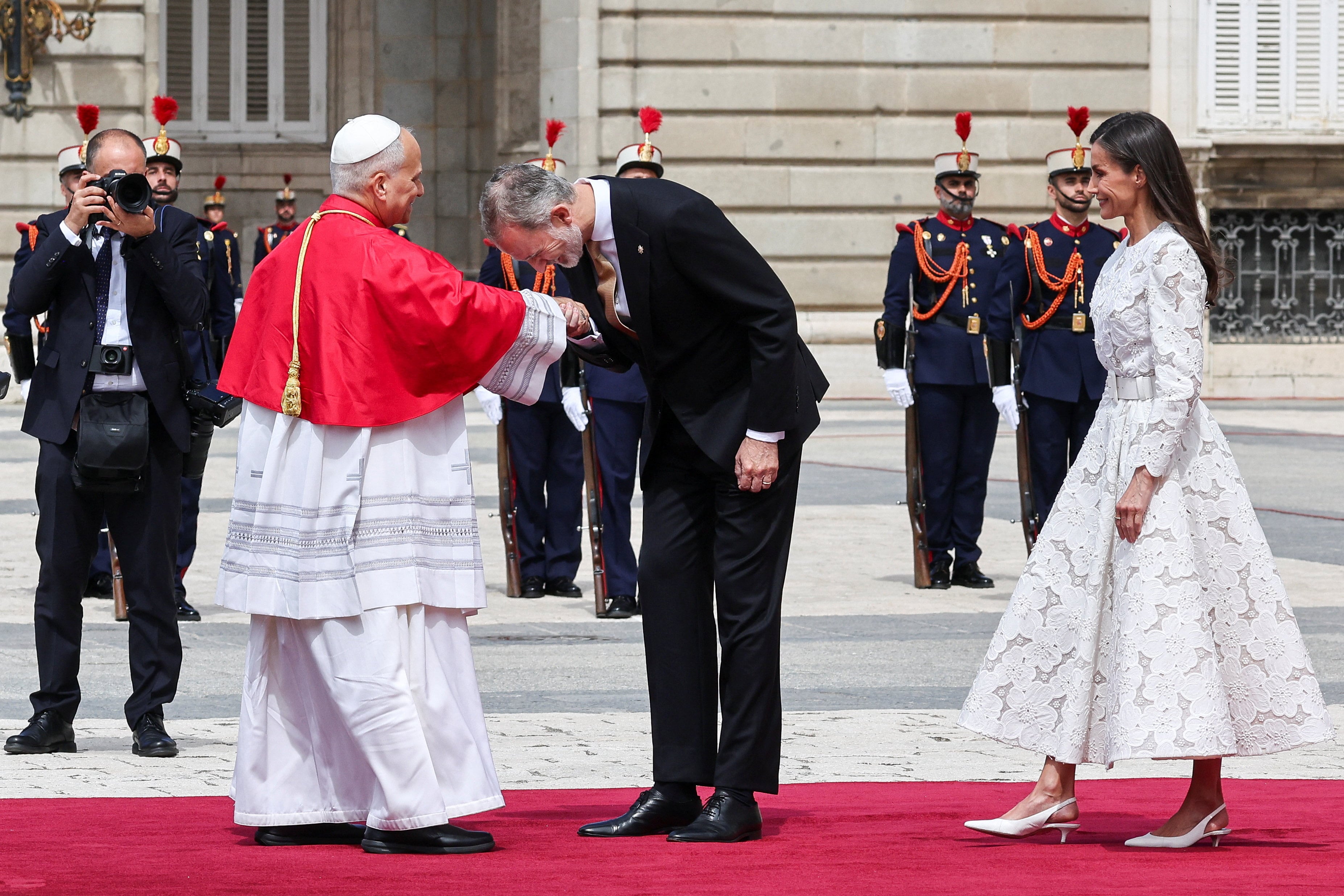 Visita del papa León XIV, en directo | El Papa llega al Palacio Real de Madrid para la ceremonia de bienvenida