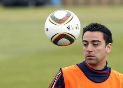 El futbolista del Barça Xavi Hernández, primer Premi Catalunya de l'Esport.