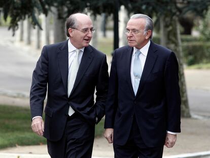 Antonio Brufau (izquierda) e Isidro Fainé, en La Moncloa en el año 2010.