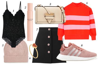 Si vas a ir al cine...
1. Oysho Body de encaje 2. Gucci Perfume 'Gucci Bloom' tamaño viaje 3. Loewe Bolso bandolera 'Barcelona' 4. Claudie Pierlot Jersey con rayas 5. Johnstons of Elgin Gorro de lana 6. Dime que me quieres Anillo con forma de corazón 7. Miu Miu Minifalda con botones-joya 8. Adidas Originals Zapatillas NMD_R2