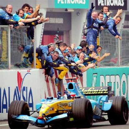 Alegría en las filas de Renault ante el triunfo del español.