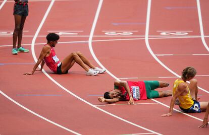 El atleta marroquí Mohamed Tindouft, tras acabar la prueba de 3000m con obstáculos.