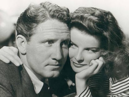 Spencer Tracy y Katherine Hepburn en la película 'La mujer del año', estrenada en 1942.