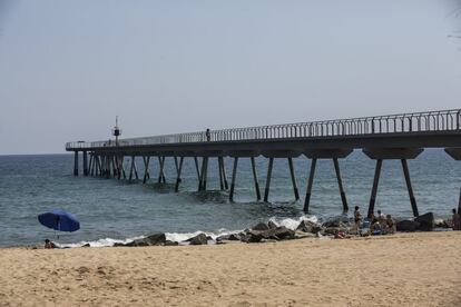 El puente del Petroli de Badalona, el pasado verano.