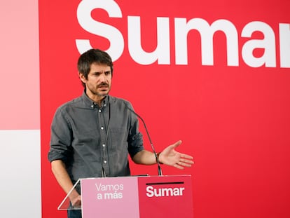 El portavoz de Sumar, Ernest Urtasun, este lunes durante la rueda de prensa en Madrid.