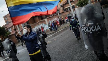 Protesto contra a brutalidade policial durante a paralisação nacional, em 1º de maio.