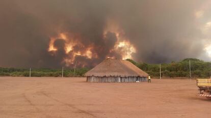 Aldeia Mayene, no Xingu, sofre com incêndios do Pantanal.