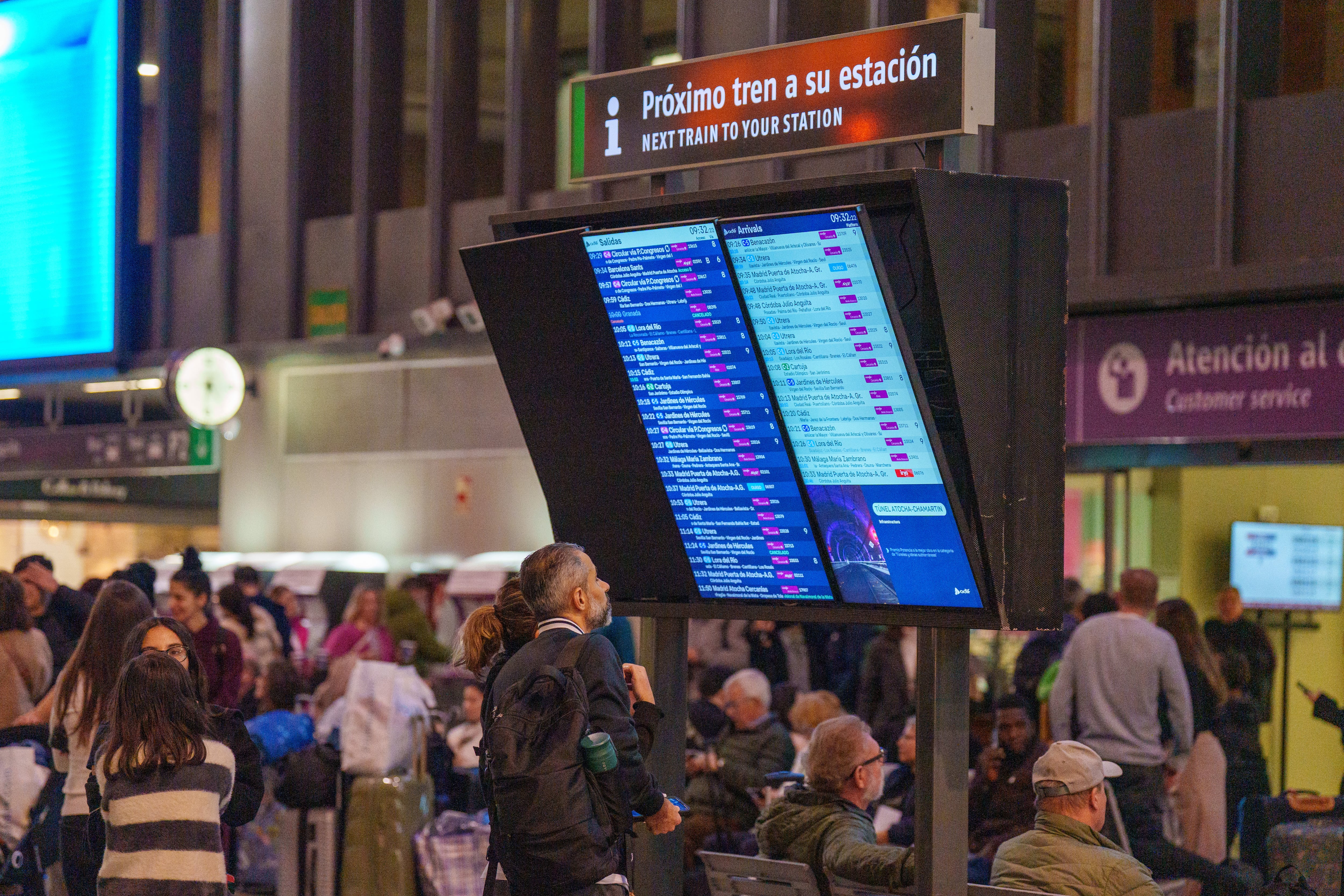 Renfe, Ouigo e Iryo sufren el ‘efecto Adamuz’ con una caída de ventas del 30% al 40%