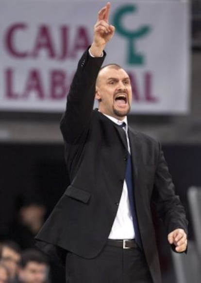 Zan Tabak, durante un partido