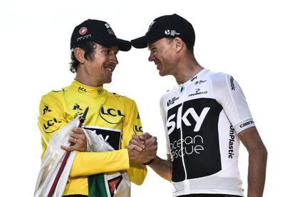 Geraint Thomas (i) y Christopher Froome, en el podium del Tour de Francia.