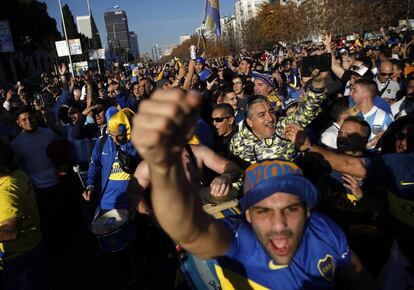 Aficionados de Boca Juniors este domingo, en Madrid.