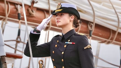 La princesa Leonor se embarca este sábado en el buque escuela de la Armada española Juan Sebastián Elcano. EFE/ Roman Ríos