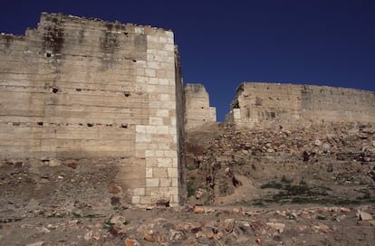Murallas inconclusas del castillo de Alarcos. La fortaleza fue tomada por los almohades tras la batalla.