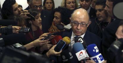 El ministro de Hacienda, Crist&oacute;bal Montoro, en la CEOE.