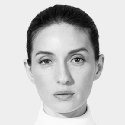 MARÍA VALVERDE
