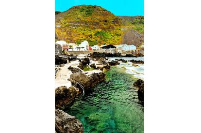 Las piscinas naturales de El Caletón, en Garachico, son las más espectaculares de Canarias.