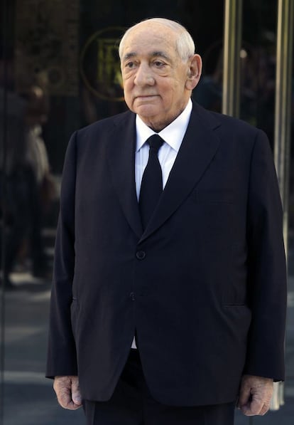 El presidente de El Corte Inglés murió en Madrid a los 79 años. Este discreto empresario estuvo vinculado a los grandes almacenes desde que tenía 18 años.