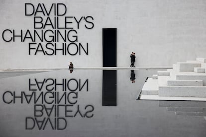 Entrada a la muestra de David Bailey en A Coruña.