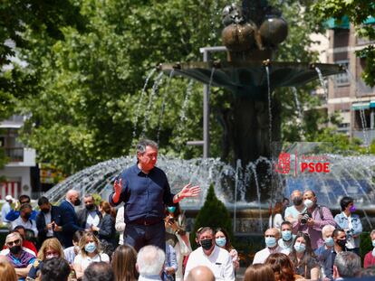 El alcalde de Sevilla, Juan Espadas, en el  acto de presentación de su candidatura para las primarias del PSOE-A, en Granada.