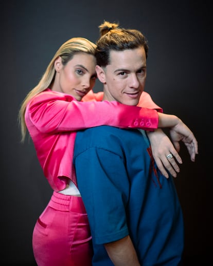 Lele Pons y Guaynaa en un hotel de Madrid, el 29 de marzo de 2023. 
