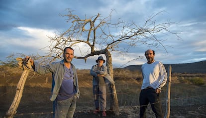 Luiz Villamarin, Walter Carvalho e George Moura, o trio criador de 'Onde nascem os fortes'