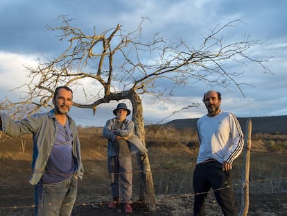 Luiz Villamarin, Walter Carvalho e George Moura, o trio criador de 'Onde nascem os fortes'