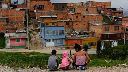 Una familia de venezolanos en Bogotá.