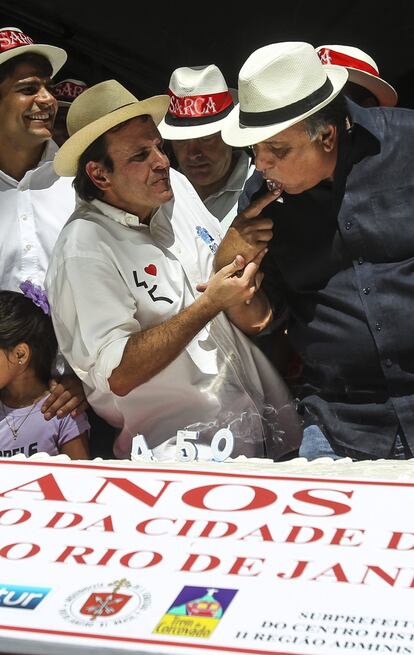 Mas o prefeito Eduardo Paes e o governador Luiz Fernando Pezão também tiraram uma casquinha da festa.