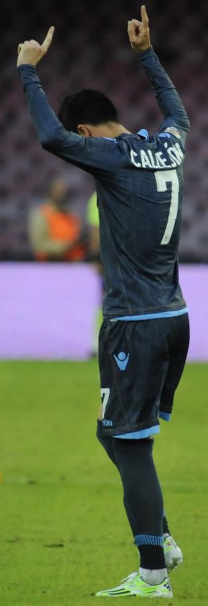 Callejó celebra un gol con el Nápoles.