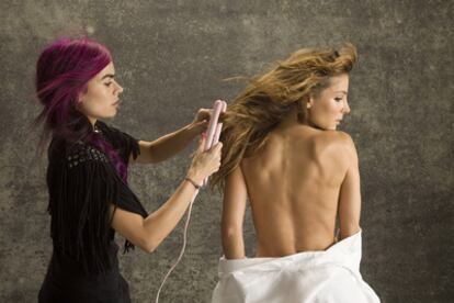 Elsa Pataky durante el <i>making off</i> de la sesión de fotos para el puzzle