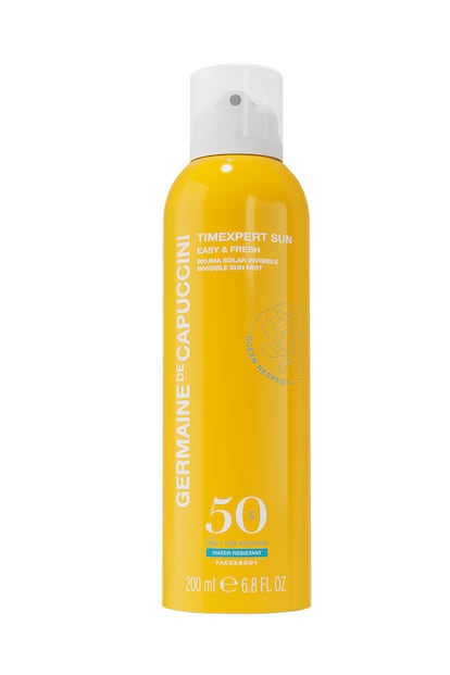 Bruma solar Easy & Fresh SPF 50, de Germaine de Capuccini. Antioxidante y ligera, esta bruma se pulveriza fácilmente y desaparece al instante, dejando solo una agradable sensación de frescor. Es apta para pieles sensibles gracias al aceite de raíz de jengibre, con propiedades calmantes.