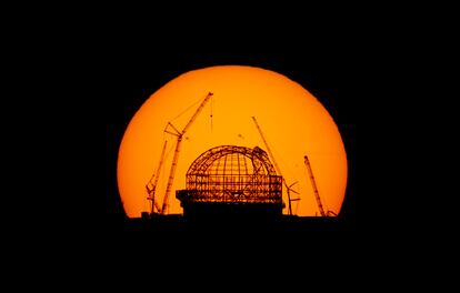 El domo del Telescopio Extremadamente Grande del Observatorio Europeo Austral en Chile, aún en construcción.