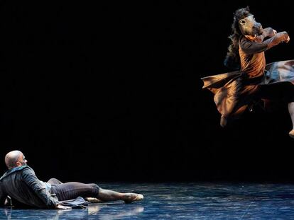 Un momento del espect&aacute;culo &#039;La Bella y la Bestia&#039;, interpretado por el Malandain Ballet Biarritz, en Peralada. 