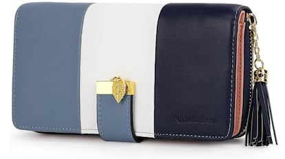 Esta cartera para mujer posee varios compartimentos.
