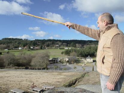 Vista del monte de Santa Mariña en Guitiriz donde está proyectado la construcción del complejo Cidade Verde. / PEDRO AGRELO