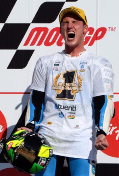 Pol Espargaro celebra el título de campeón de Moto2
