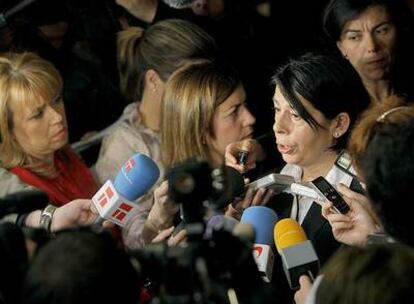 La portavoz de IU, Inés Sabanés, tras anunciarse el cierre de la comisión de investigación.