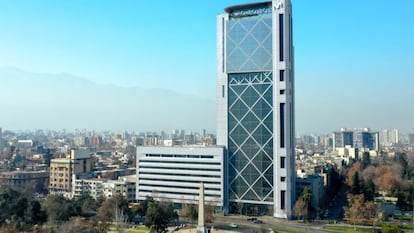 Sede de Telefónica en Santiago de Chile.