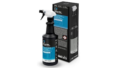 limpiador aire acondicionado con 1 litro de capacidad.