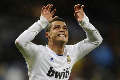 Cristiano Ronaldo celebra su segundo gol ante el Deportivo.