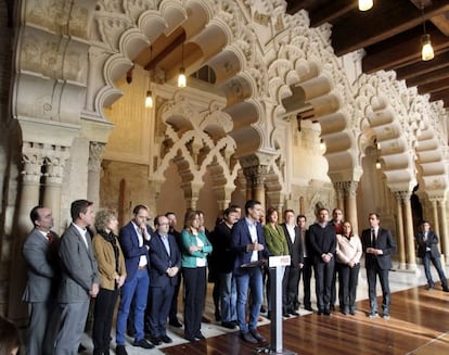 Pedro Sánchez, acompanyat dels secretaris territorials.