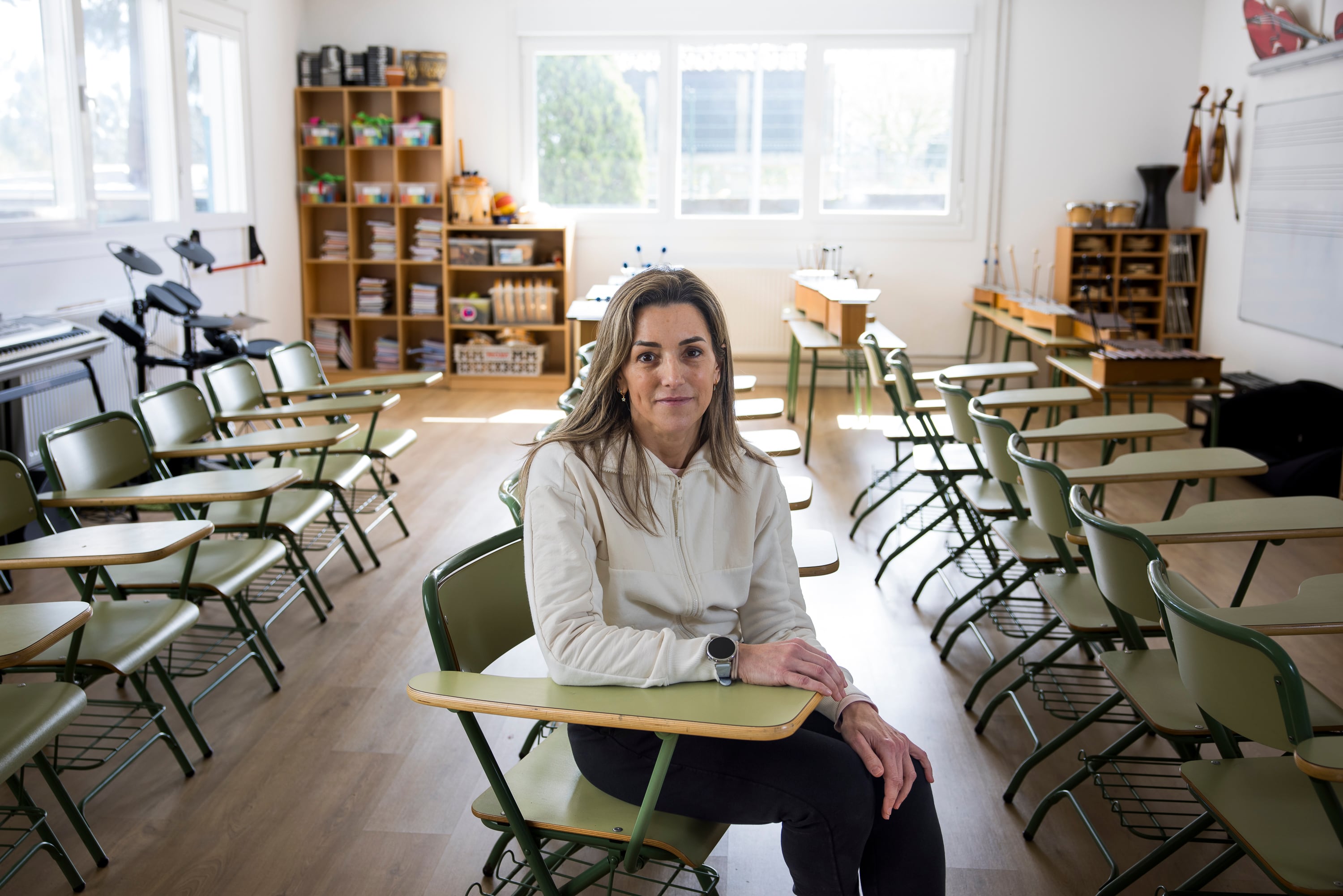 Mónica Barquiña, directora del colegio público de Noia, A Coruña, que dirige, el 12 de marzo.