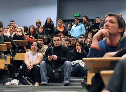 Los alumnos de la Unión Europea se preparan para estudiar en inglés, que ya es la lengua franca de los negocios y la investigación.