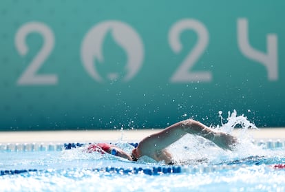 La inglesa Kerenza Bryson durante la prueba de natación 200m femenino en pentatlón moderno. 