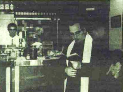 Eduard Masachs, sacerdote acusado de abusos en Barcelona en los años setenta, en una imagen de los años sesenta.