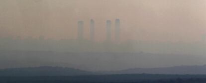 Panorámica de Madrid el 10 de febrero, con la &#39;boina&#39; de contaminación.