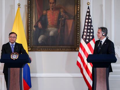 El presidente de Colombia, Gustavo Petro y El Secretario de Estado de los Estados Unidos, Antony Blinken, en Bogotá, el 3 de octubre de 2022.