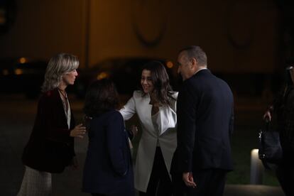 La portavoz del Grupo Parlamentario Ciudadanos en el Congreso de los Diputados, Inés Arrimadas, a su llegada al debate electoral a siete en los estudios de RTVE de Prado del Rey.